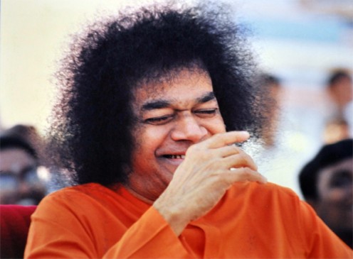 7-smiling-laughing-avatar-sri-sathya-sai