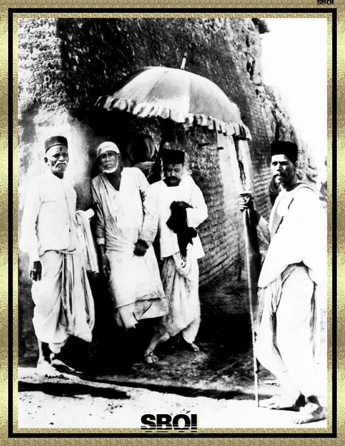 The image “http://www.saibabaofindia.com/august2008/shirdi_sai_baba_original_photo.jpg” cannot be displayed, because it contains errors.